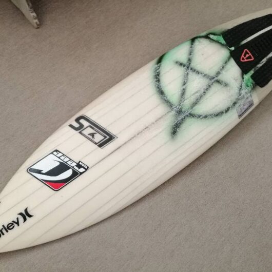 Lampz Shapes Epoxy 5ft 11 High Performance Surfboard